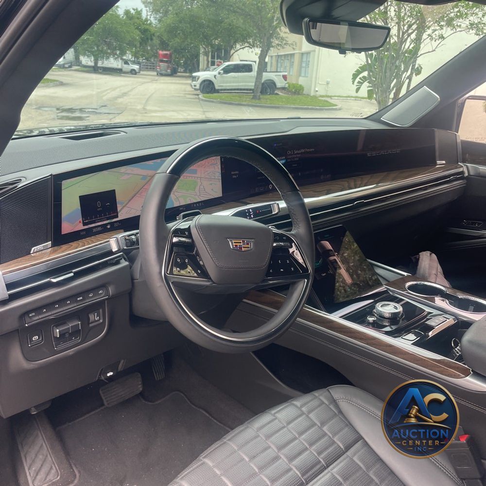 2025 Cadillac Escalade Sport Platinum