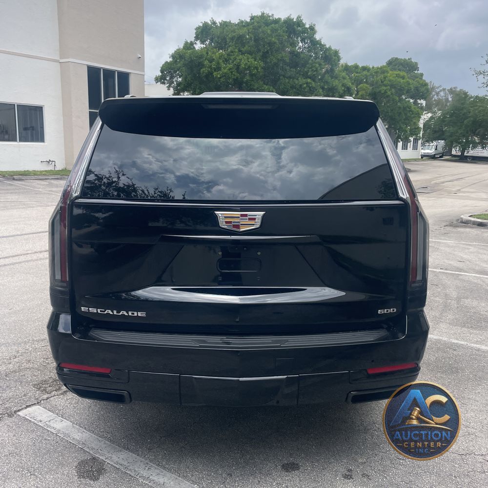 2025 Cadillac Escalade Sport Platinum