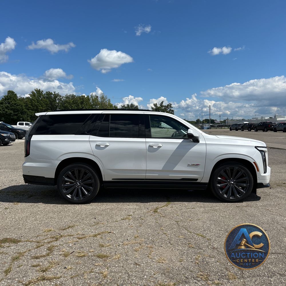 2025 Cadillac Escalade V-Sport