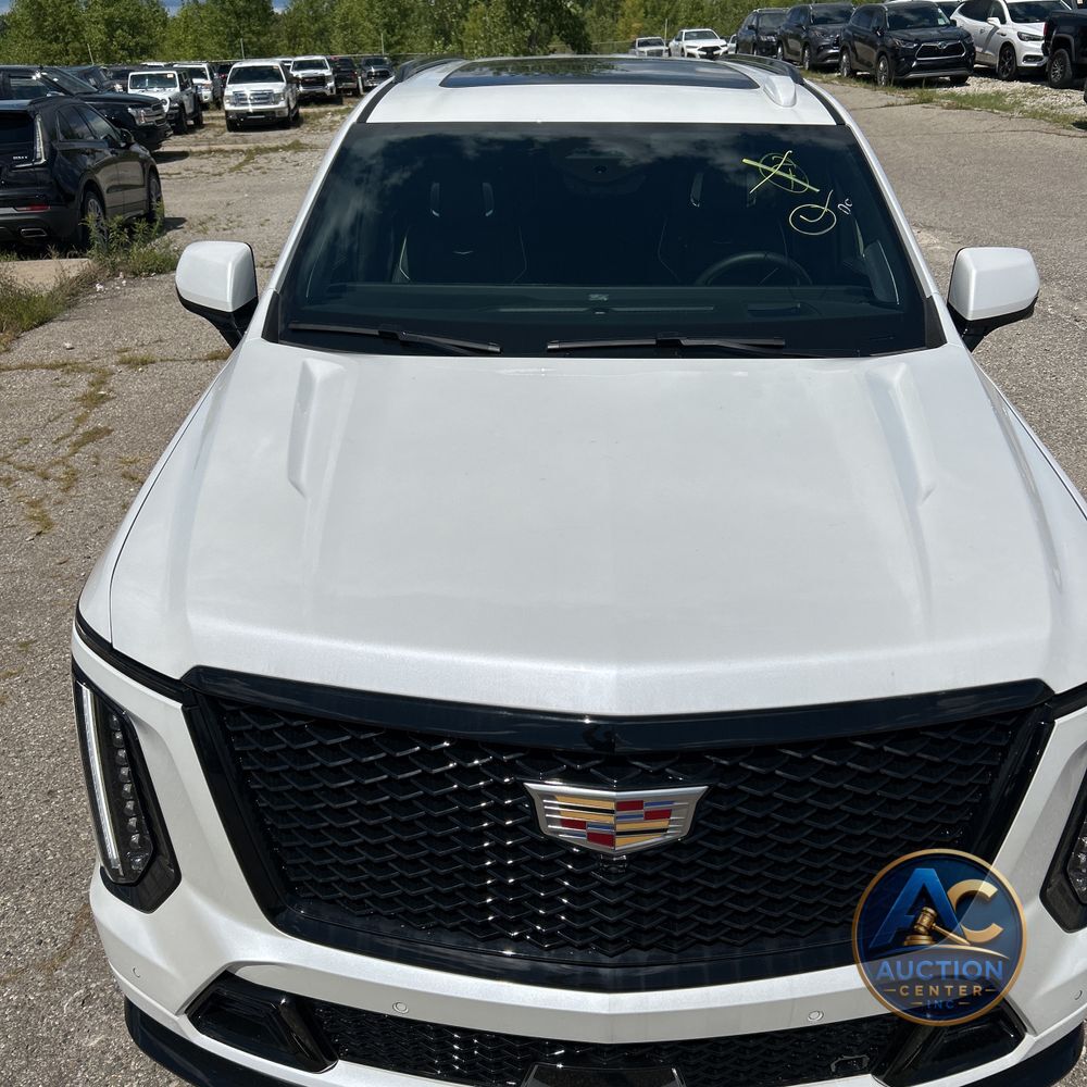 2025 Cadillac Escalade V-Sport