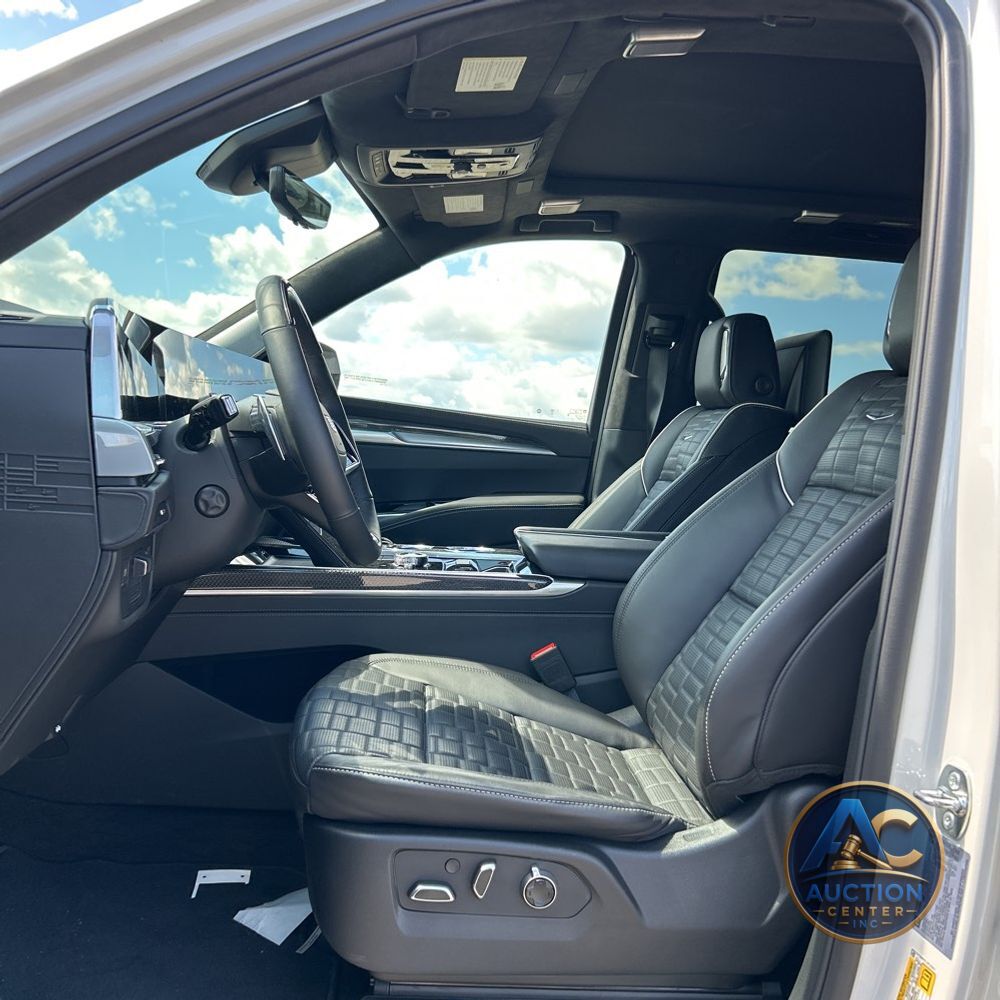 2025 Cadillac Escalade V-Sport