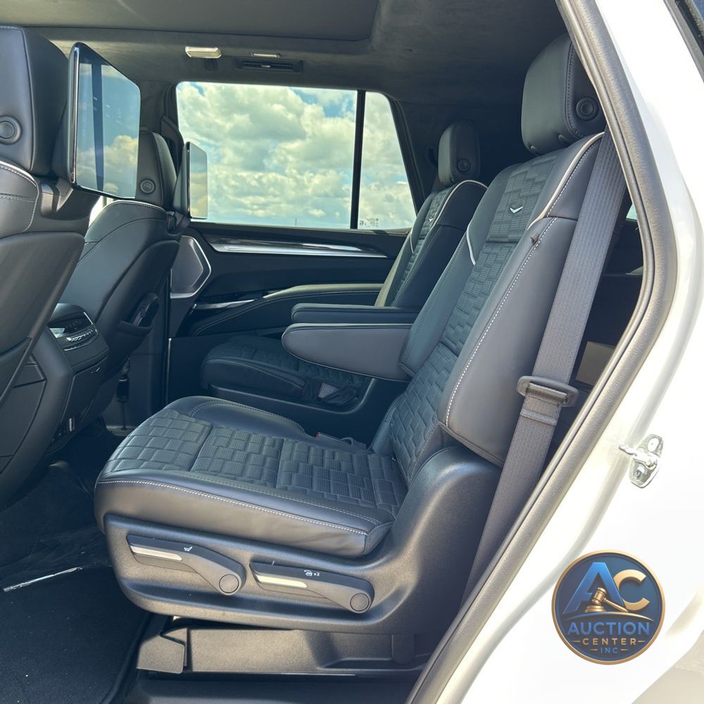 2025 Cadillac Escalade V-Sport