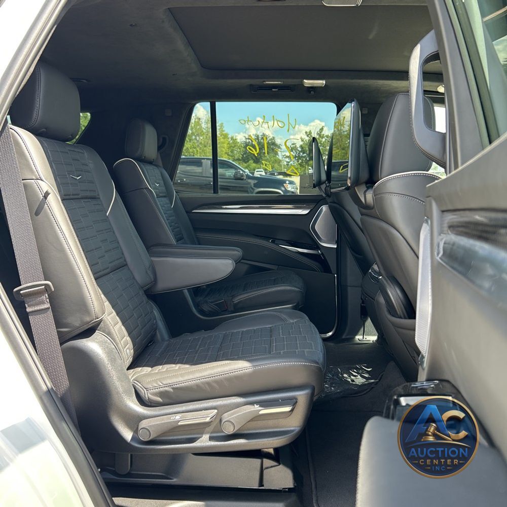 2025 Cadillac Escalade V-Sport