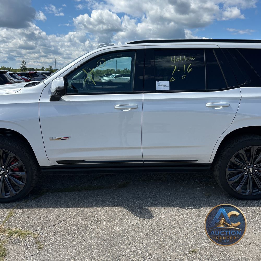 2025 Cadillac Escalade V-Sport