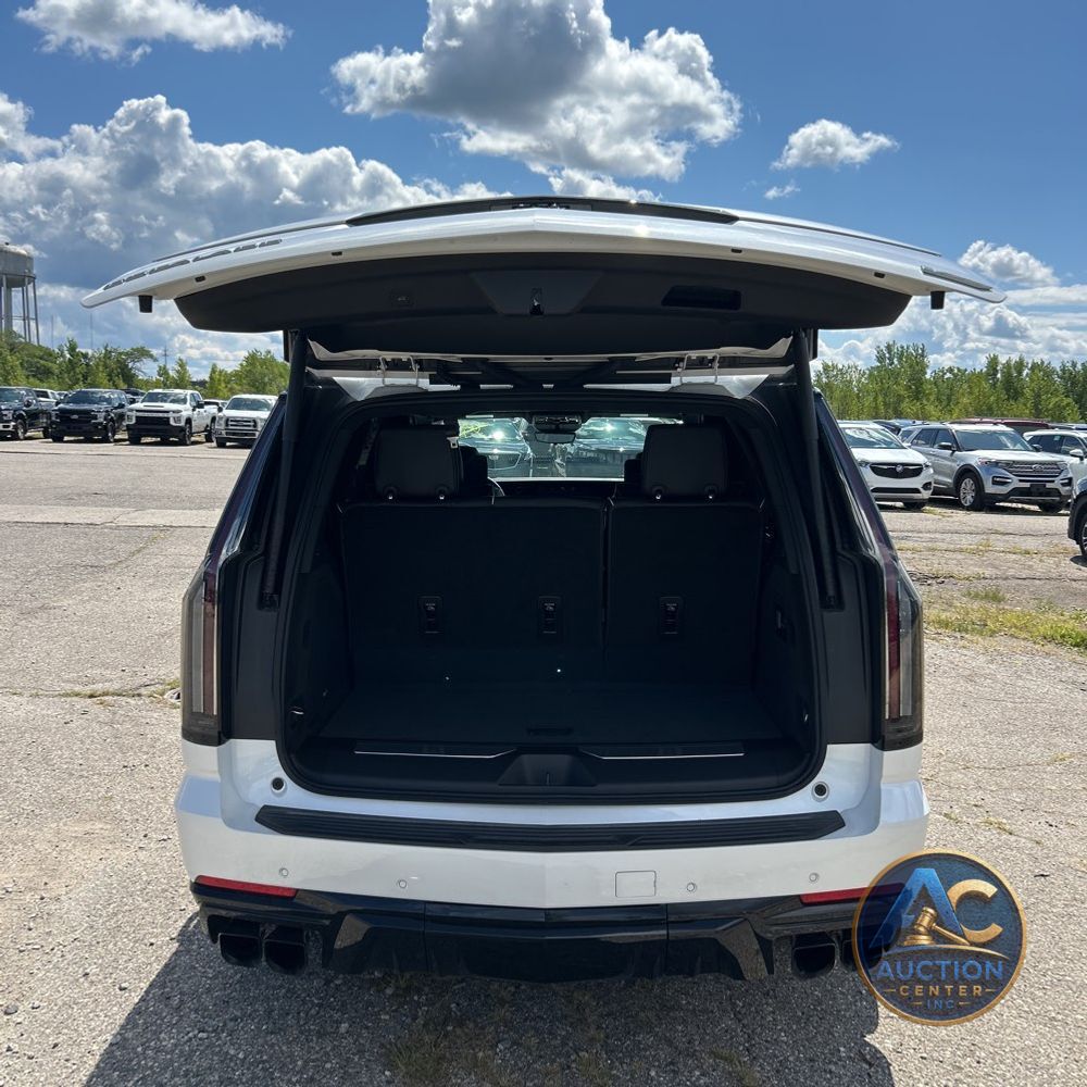 2025 Cadillac Escalade V-Sport