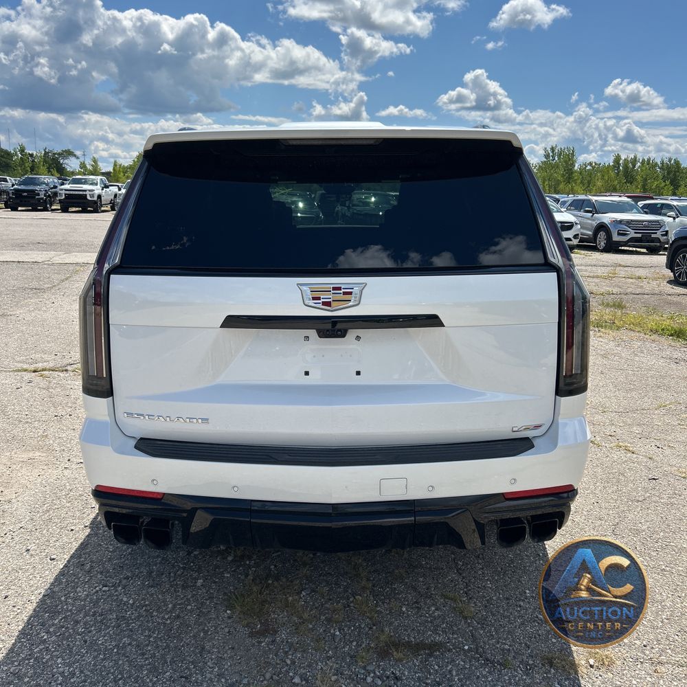 2025 Cadillac Escalade V-Sport
