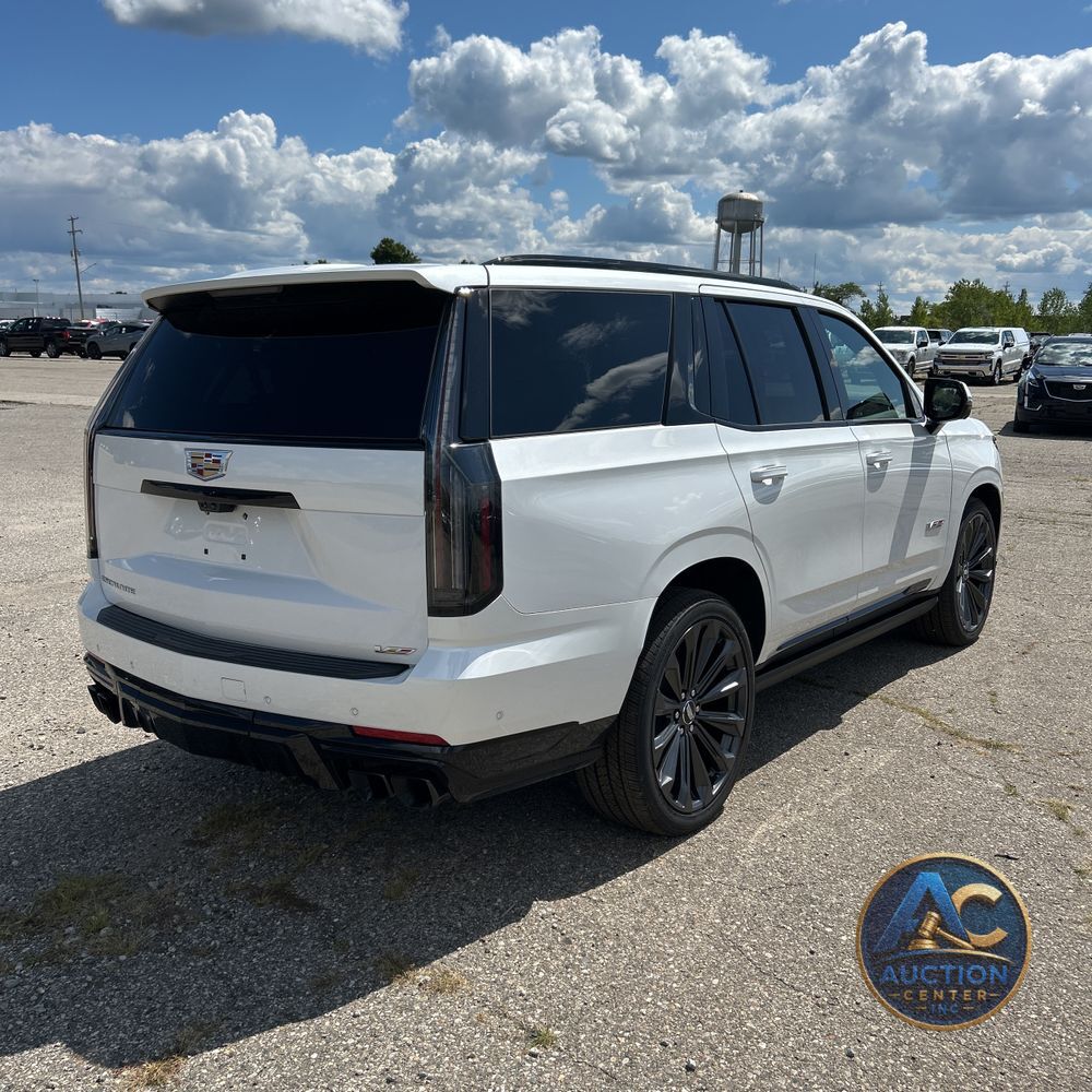 2025 Cadillac Escalade V-Sport