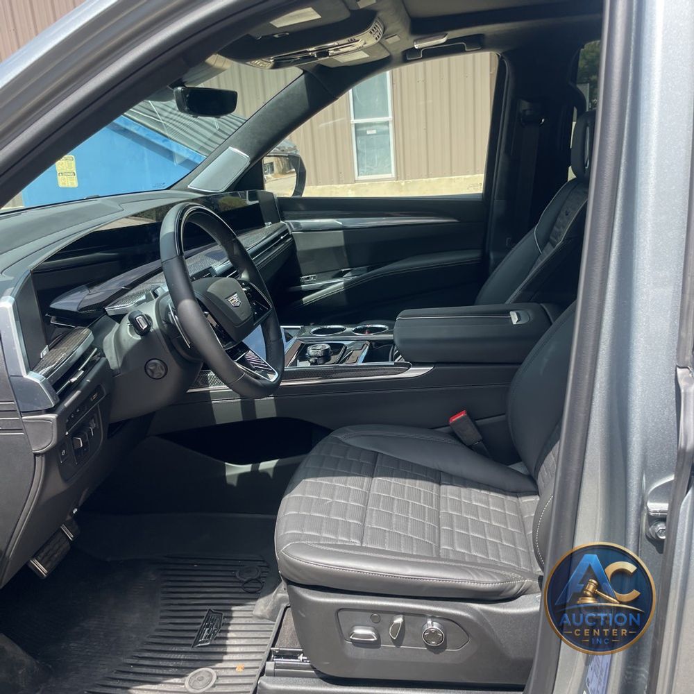 2025 Cadillac Escalade-V Base