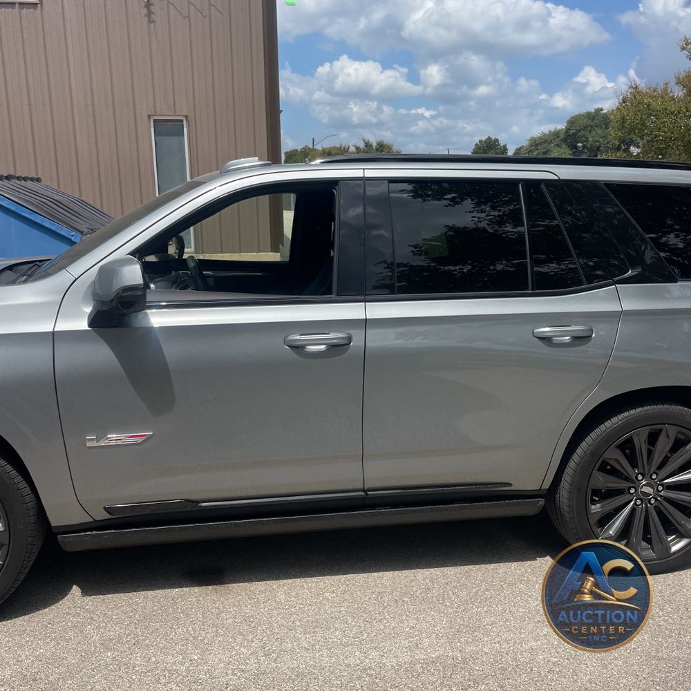 2025 Cadillac Escalade-V Base