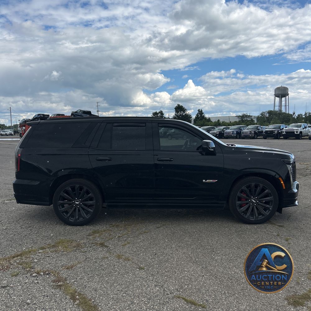 2025 Cadillac Escalade V-Sport