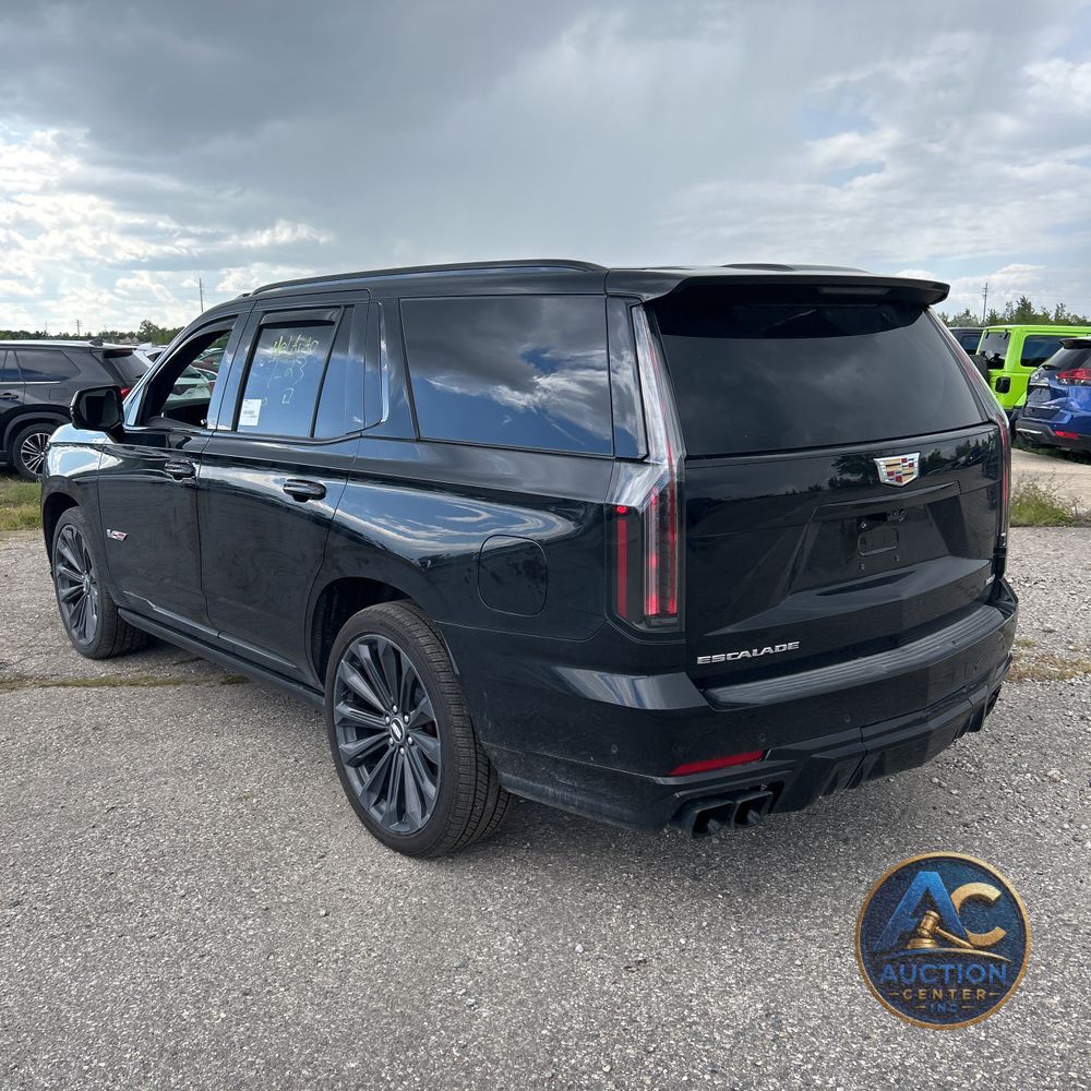 2025 Cadillac Escalade V-Sport