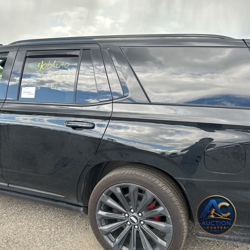 2025 Cadillac Escalade V-Sport