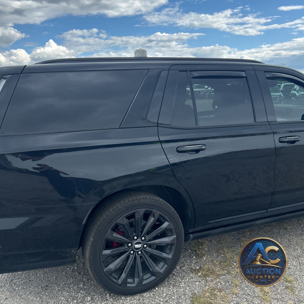 2025 Cadillac Escalade V-Sport