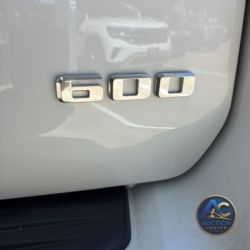 2025 Cadillac Escalade ESV Sport Platinum