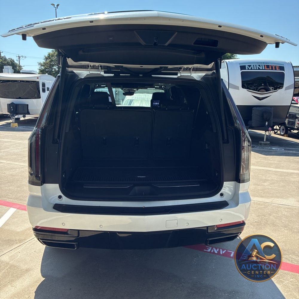 2025 Cadillac Escalade ESV Sport Platinum