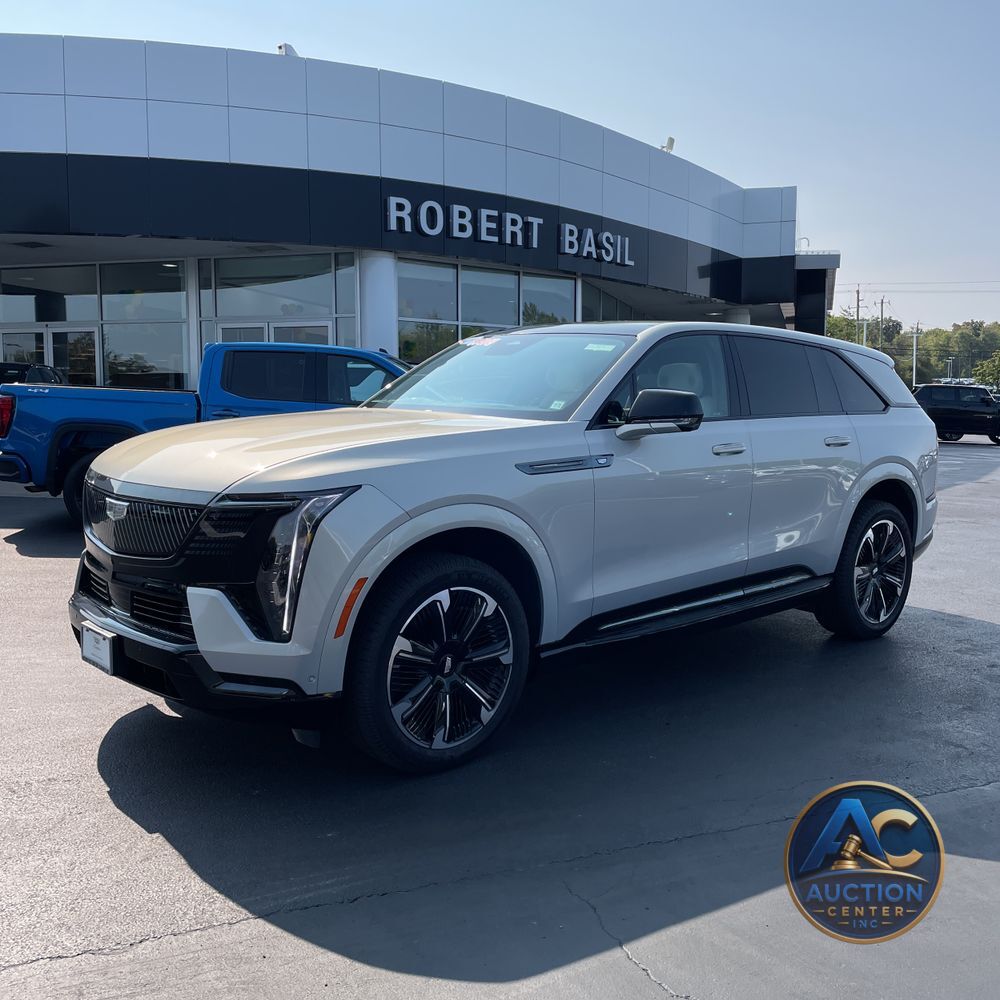 2025 Cadillac Escalade IQ Sport 1