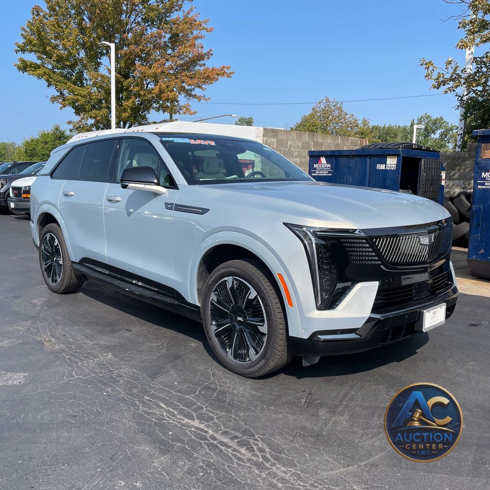 2025 Cadillac Escalade IQ Sport 1