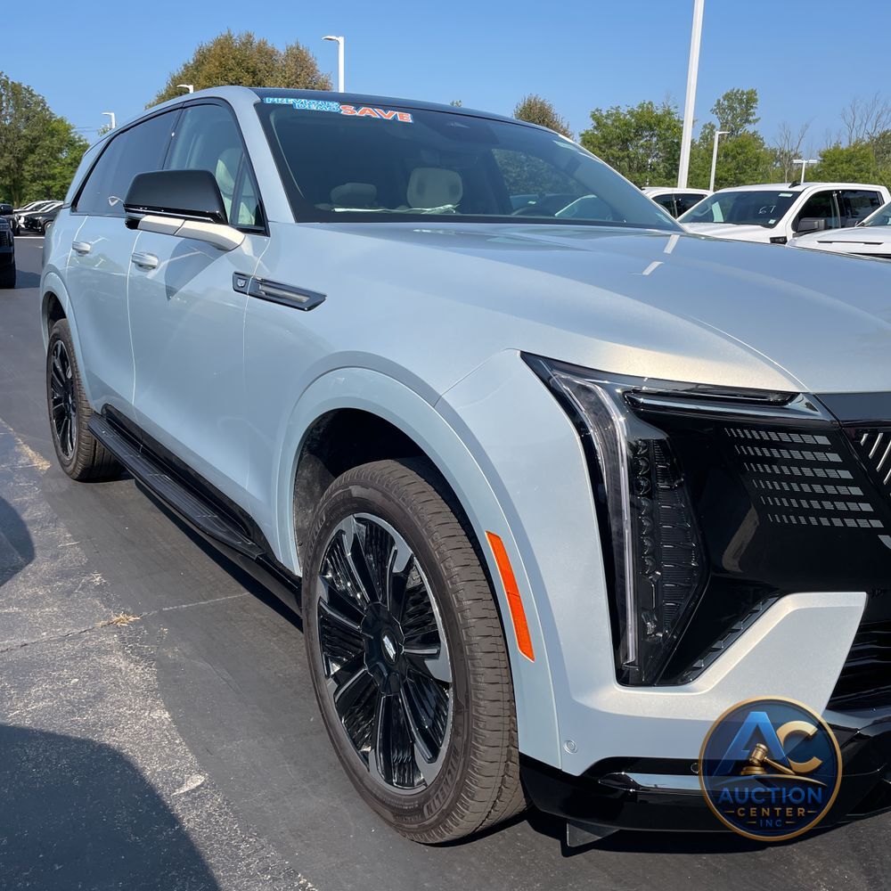 2025 Cadillac Escalade IQ Sport 1
