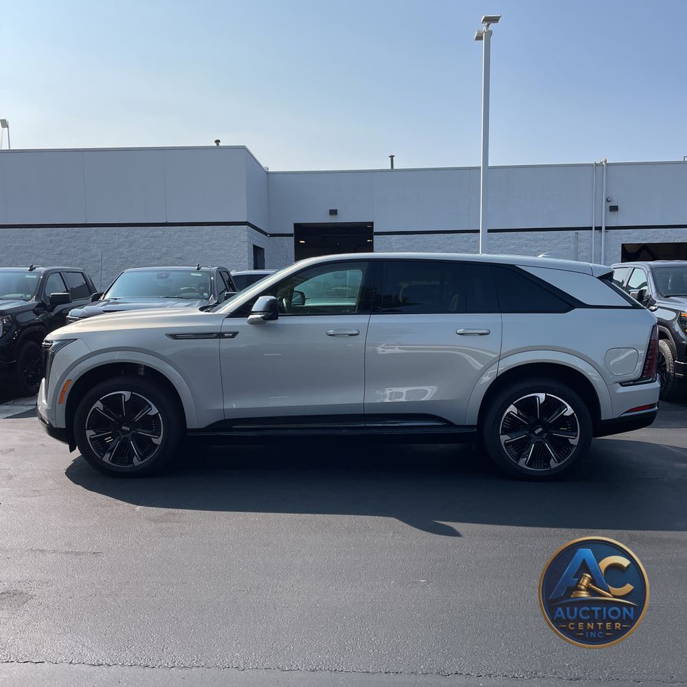 2025 Cadillac Escalade IQ Sport 1