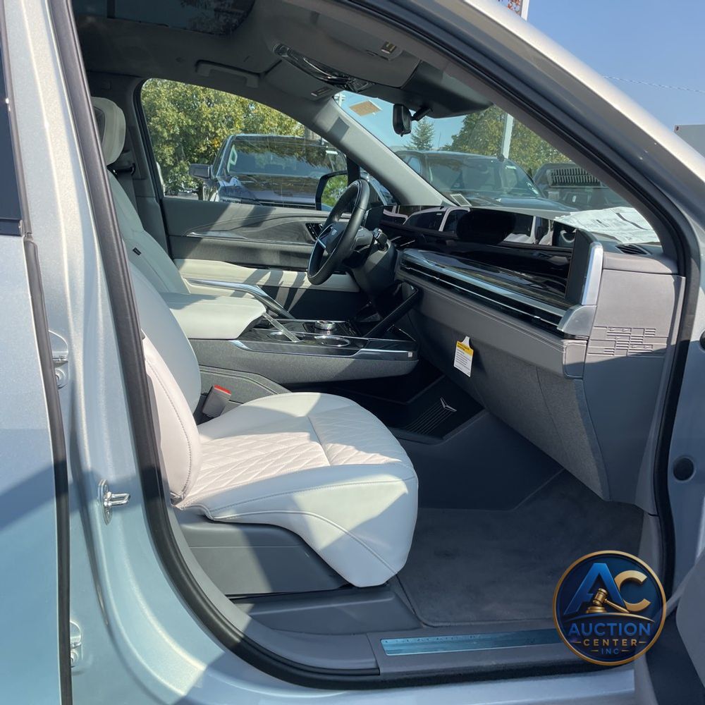 2025 Cadillac Escalade IQ Sport 1