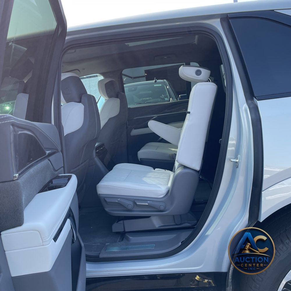 2025 Cadillac Escalade IQ Sport 1