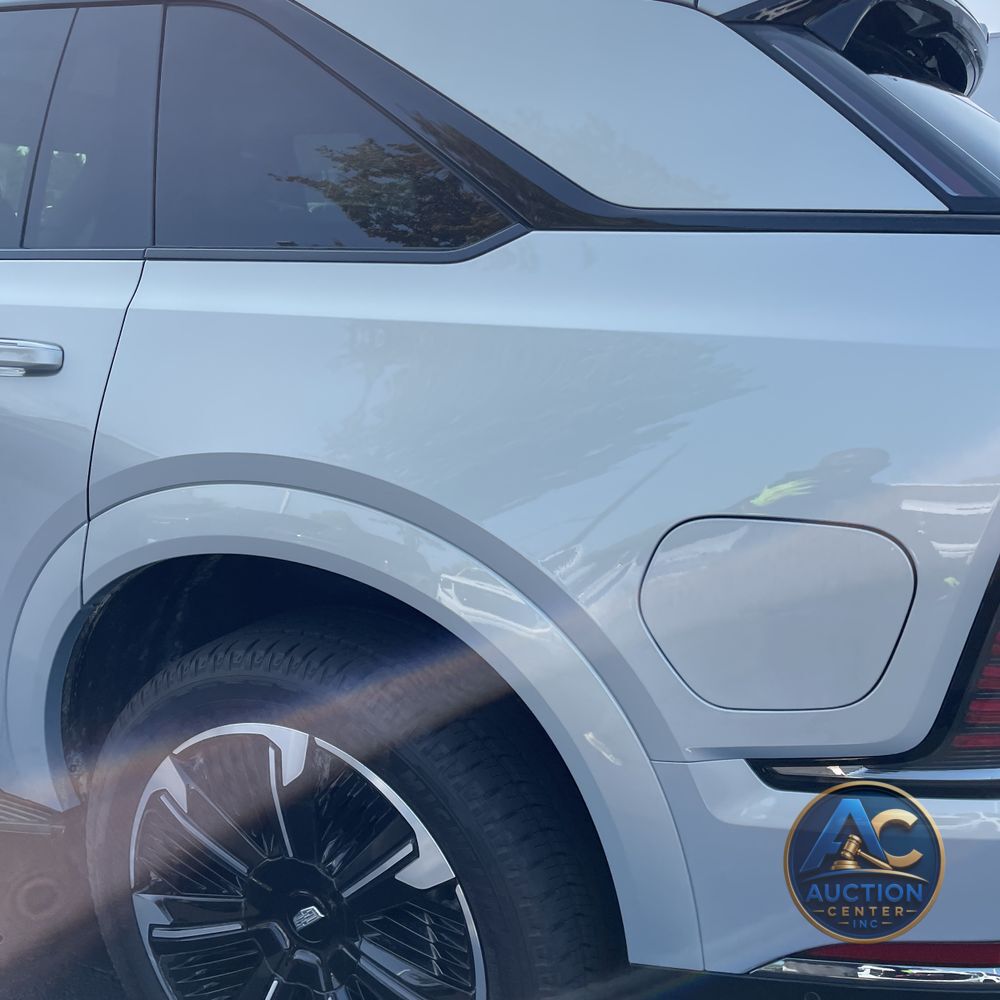 2025 Cadillac Escalade IQ Sport 1