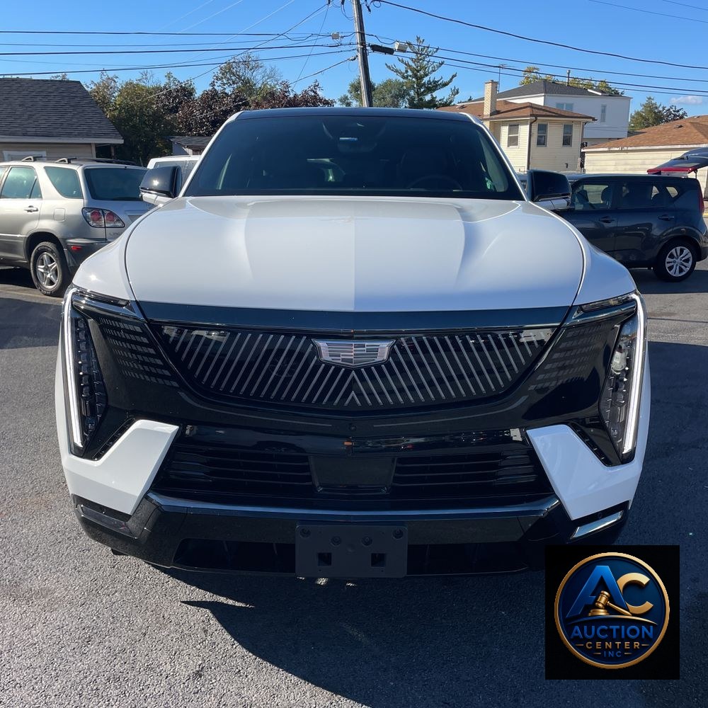2025 Cadillac Escalade IQ Sport 1