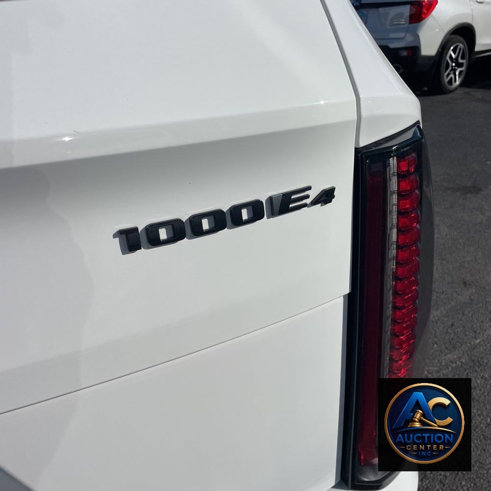 2025 Cadillac Escalade IQ Sport 1