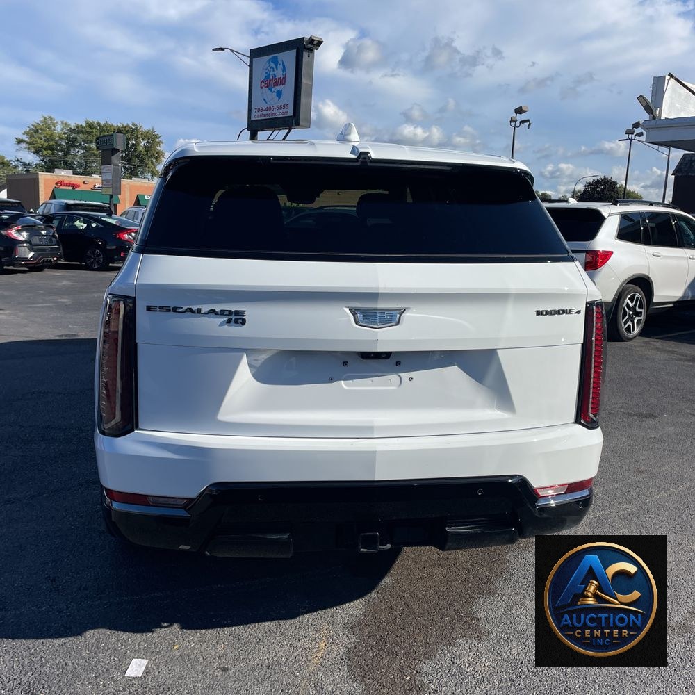 2025 Cadillac Escalade IQ Sport 1