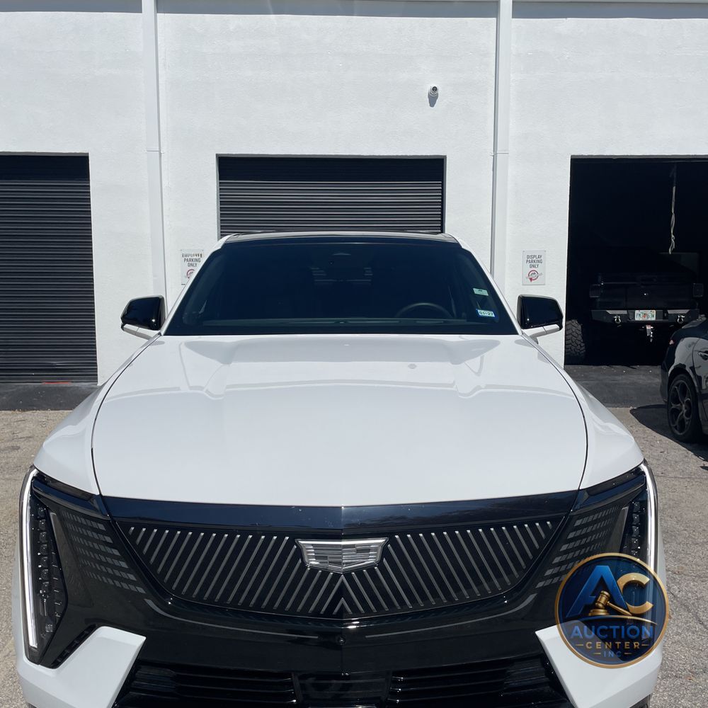 2025 Cadillac Escalade IQ Sport 1