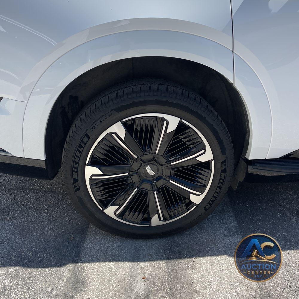 2025 Cadillac Escalade IQ Sport 1