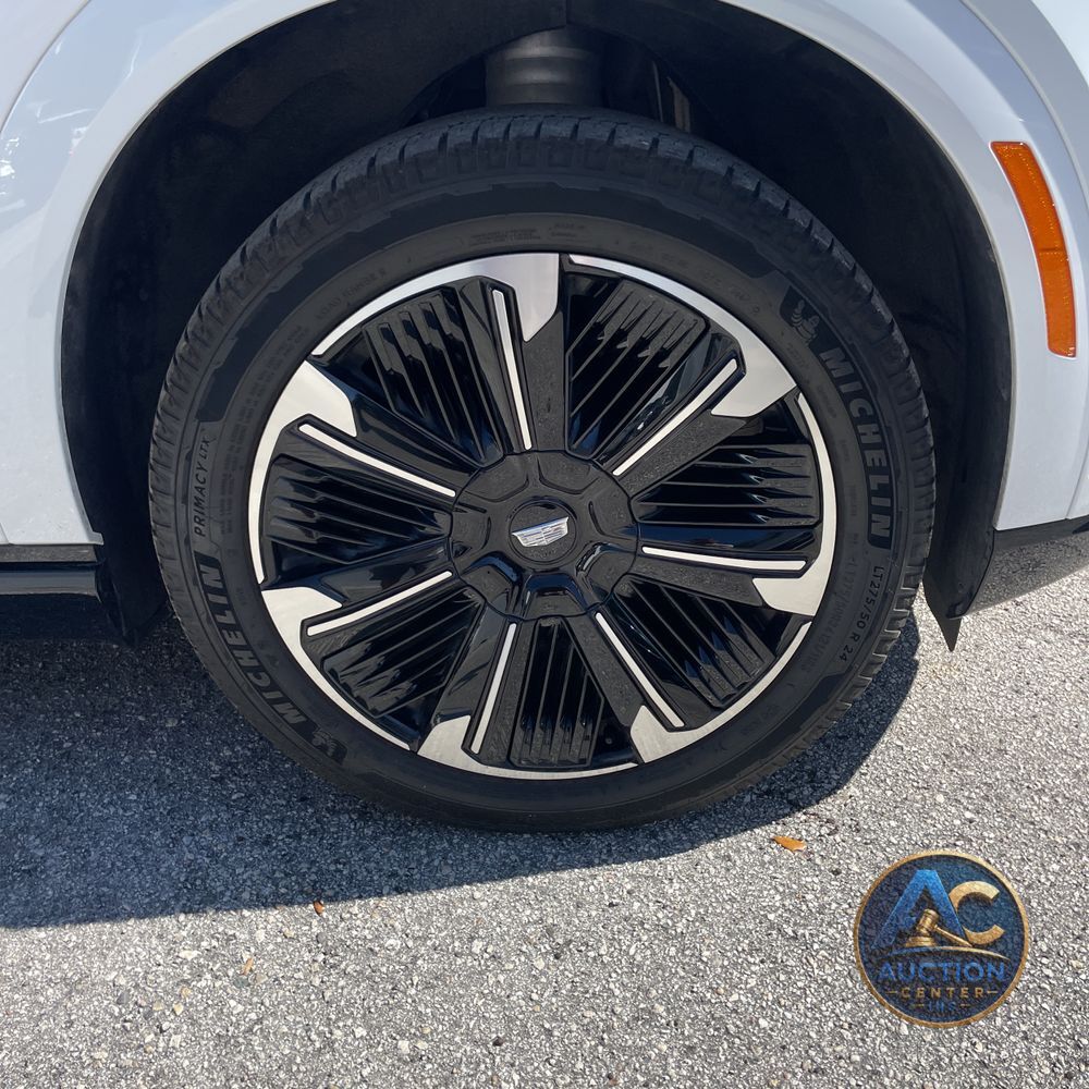 2025 Cadillac Escalade IQ Sport 1