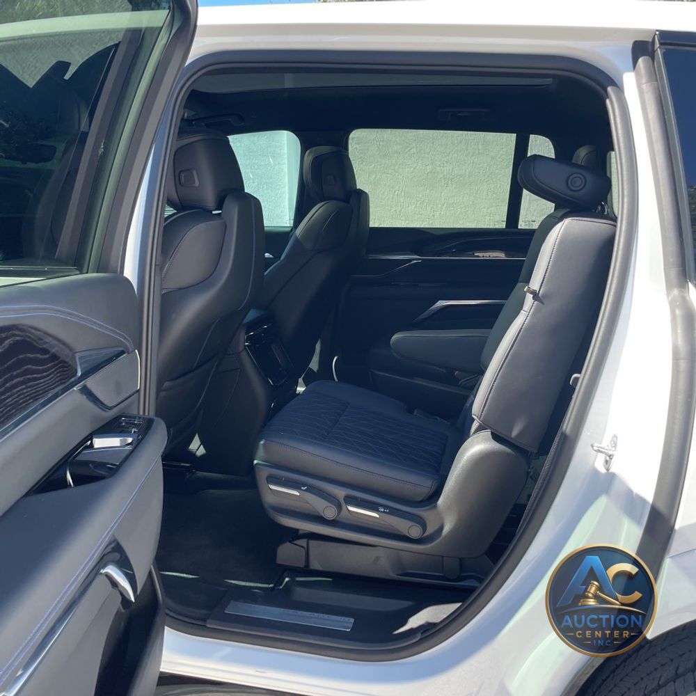 2025 Cadillac Escalade IQ Sport 1