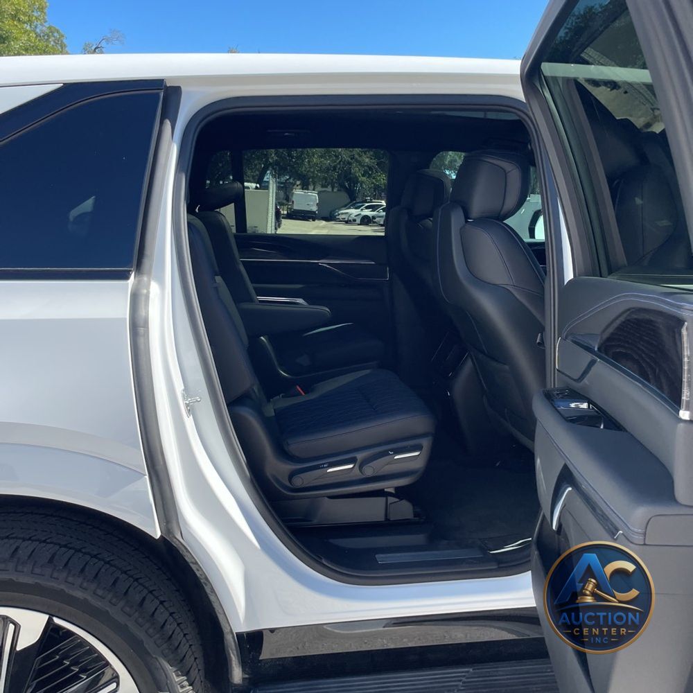 2025 Cadillac Escalade IQ Sport 1