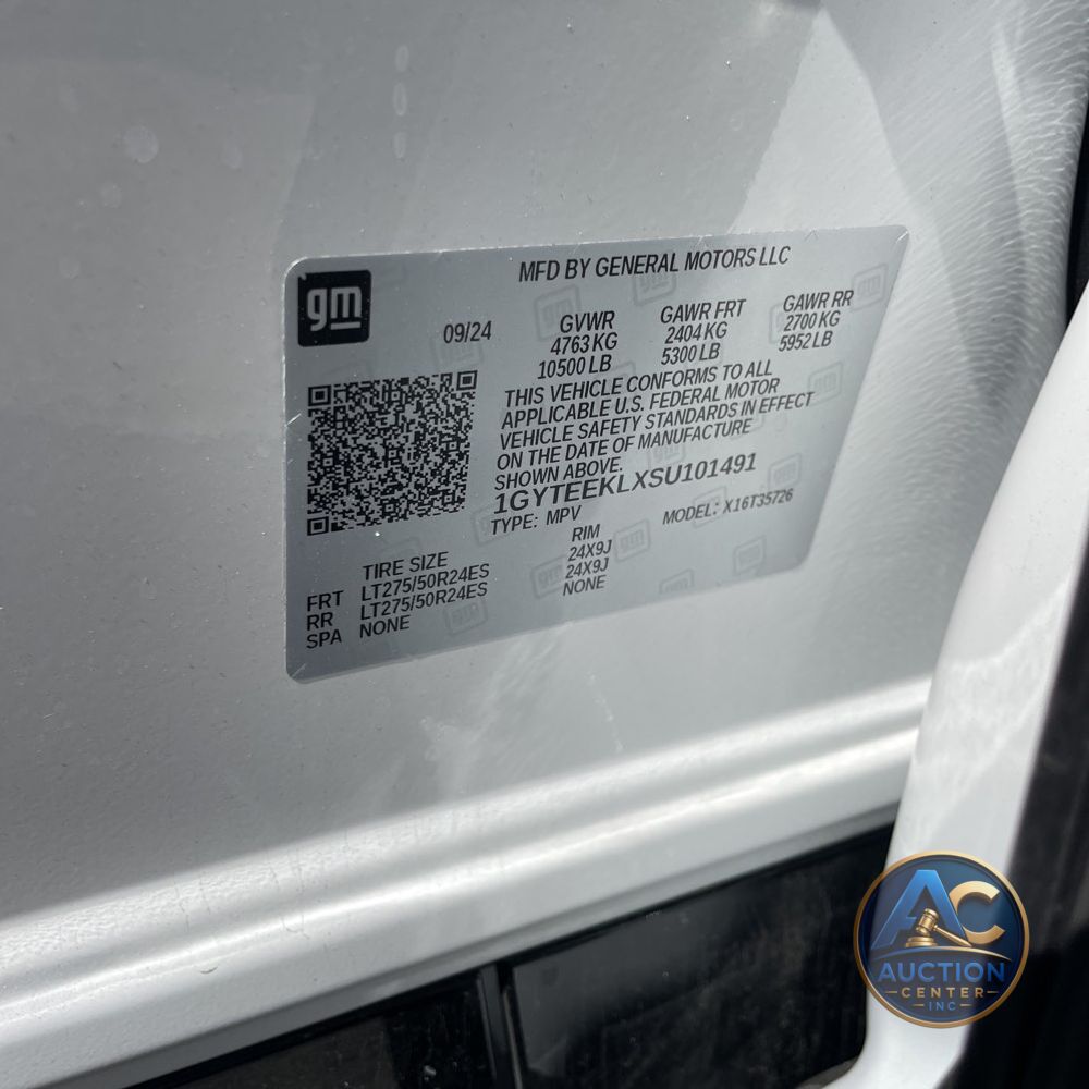 2025 Cadillac Escalade IQ Sport 1