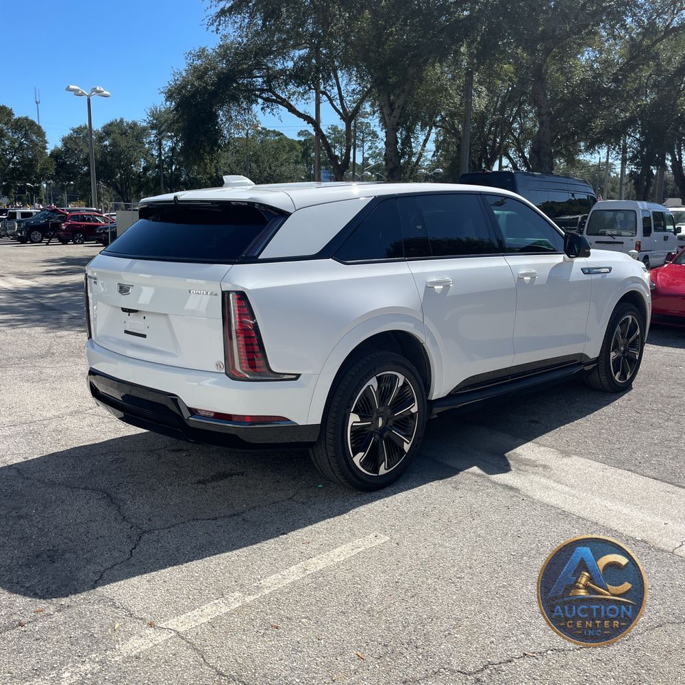 2025 Cadillac Escalade IQ Sport 1