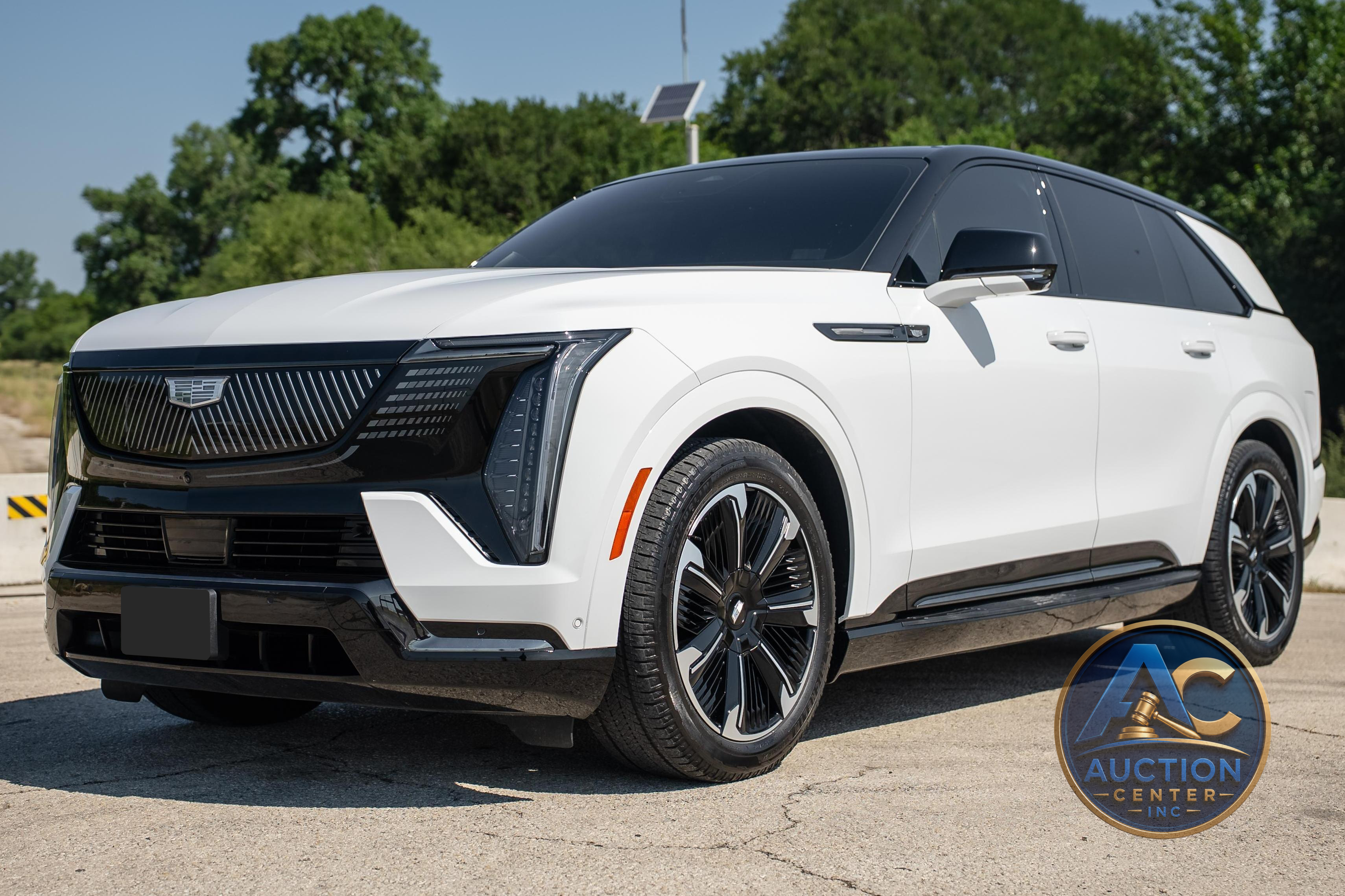 2025 Cadillac Escalade IQ Sport 2