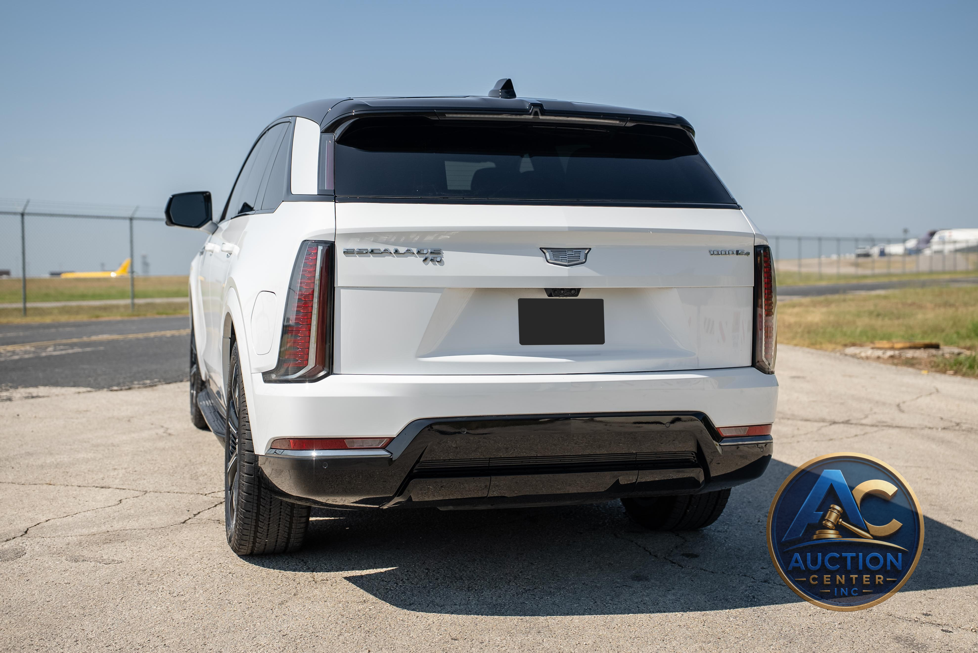 2025 Cadillac Escalade IQ Sport 2