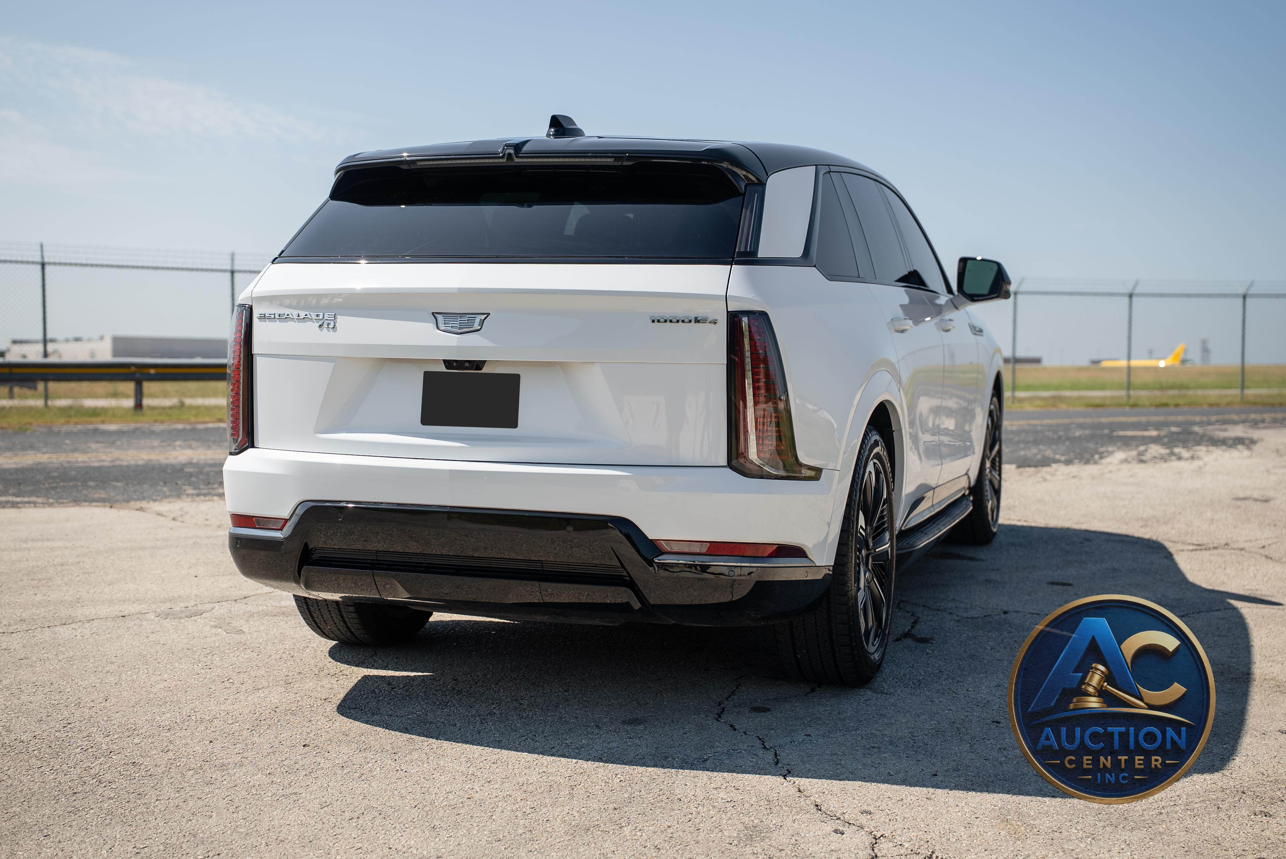 2025 Cadillac Escalade IQ Sport 2