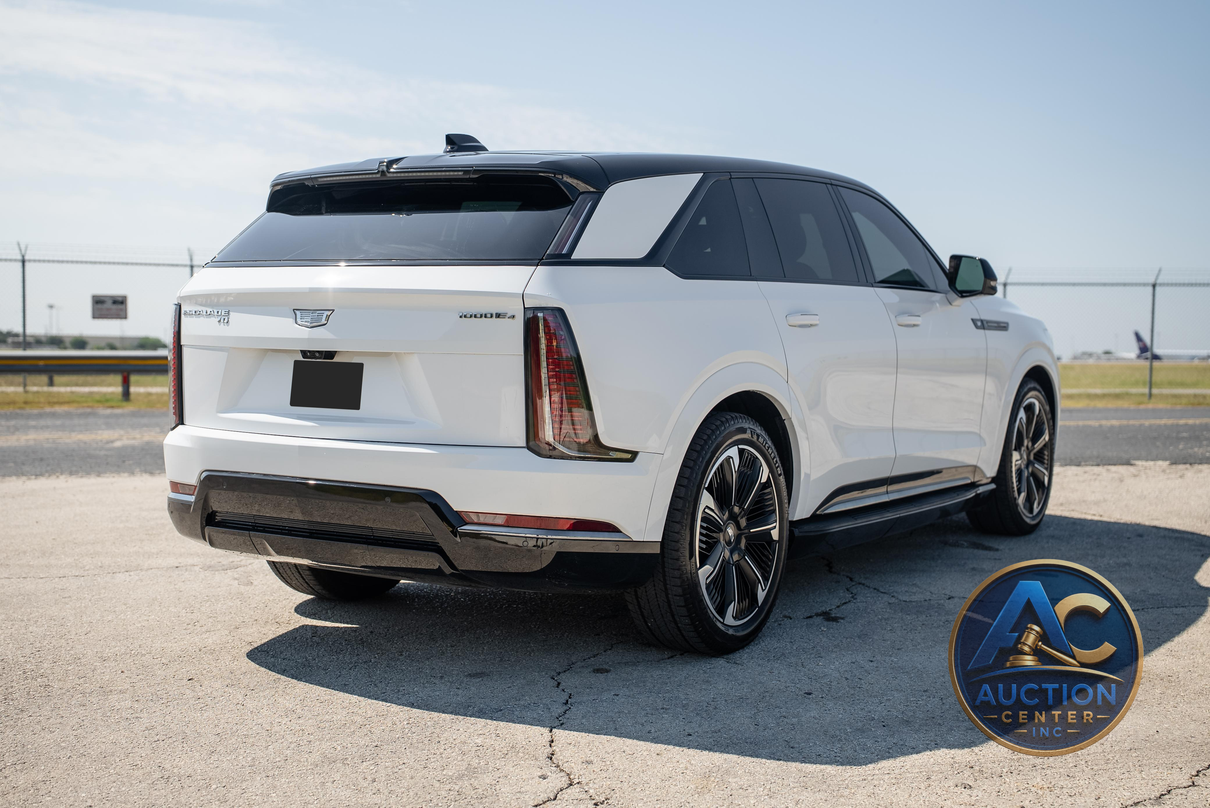 2025 Cadillac Escalade IQ Sport 2