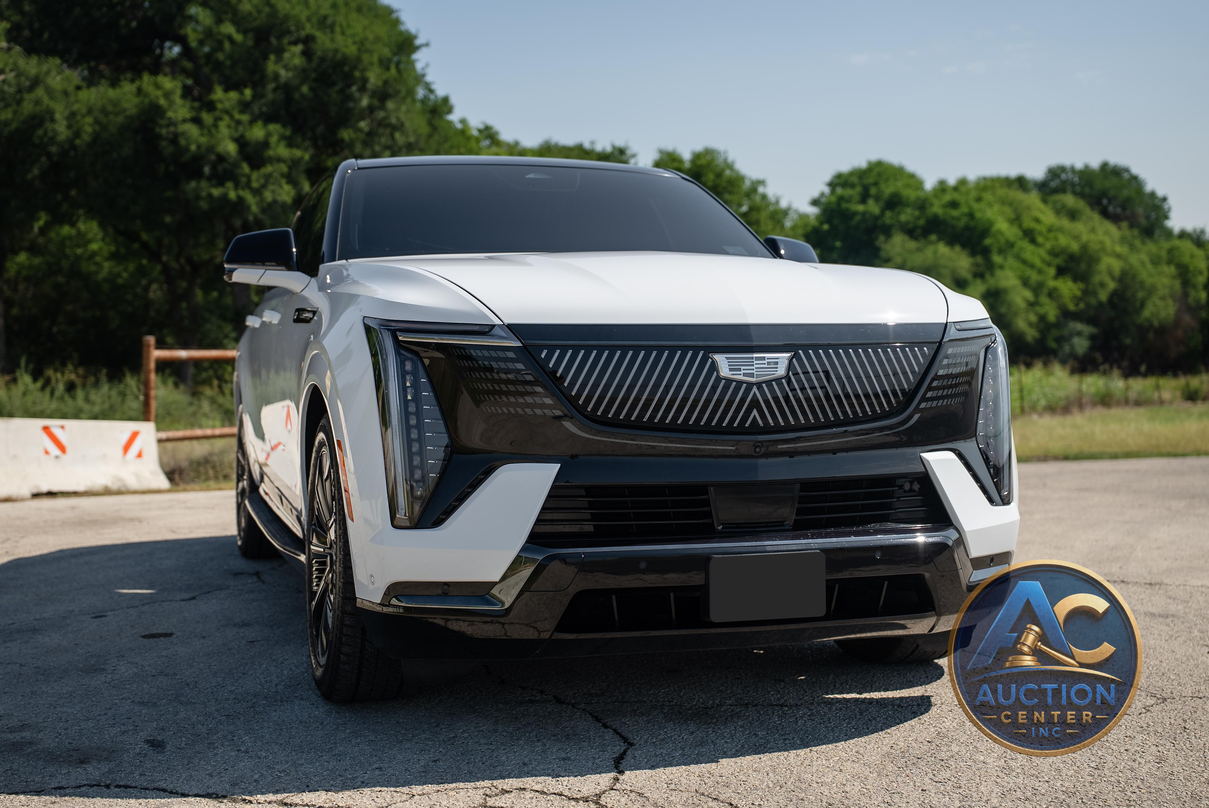 2025 Cadillac Escalade IQ Sport 2