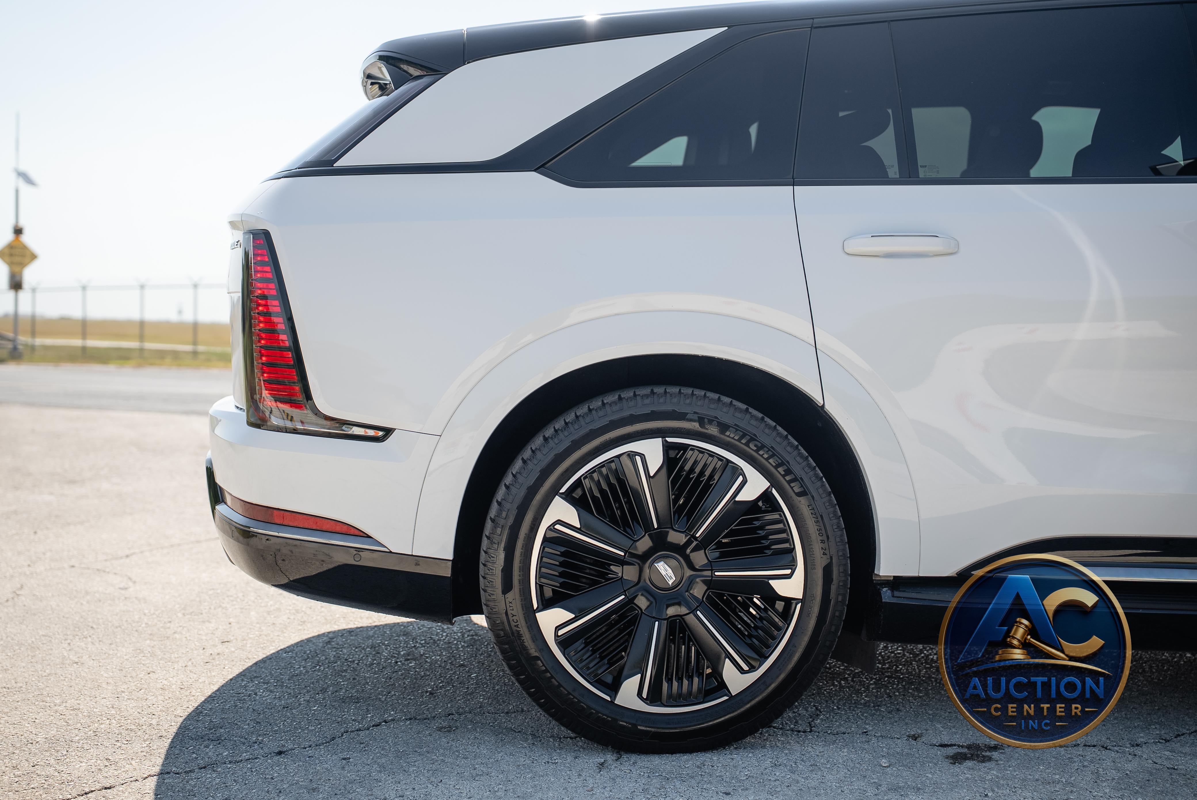 2025 Cadillac Escalade IQ Sport 2
