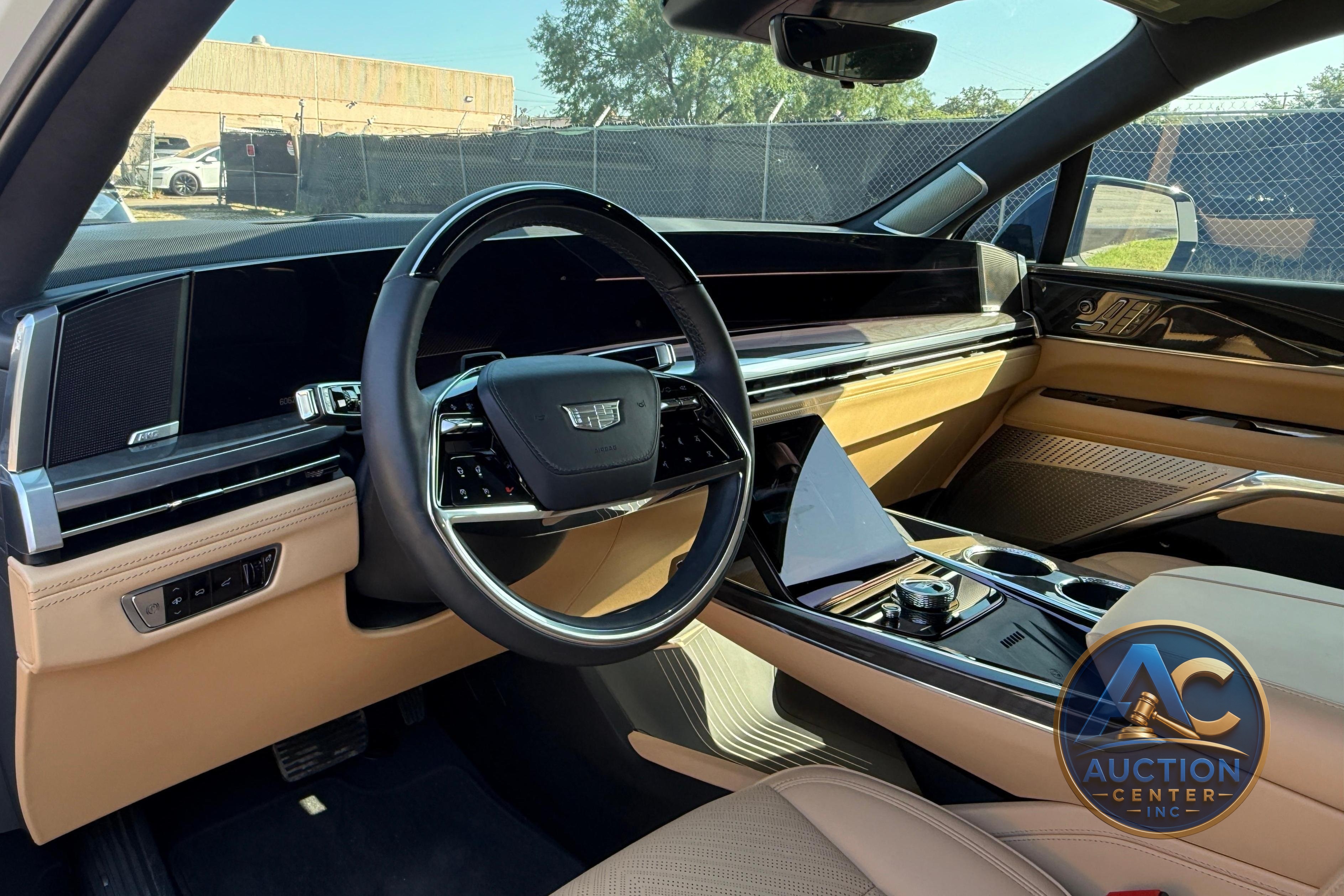 2025 Cadillac Escalade IQ Sport 2