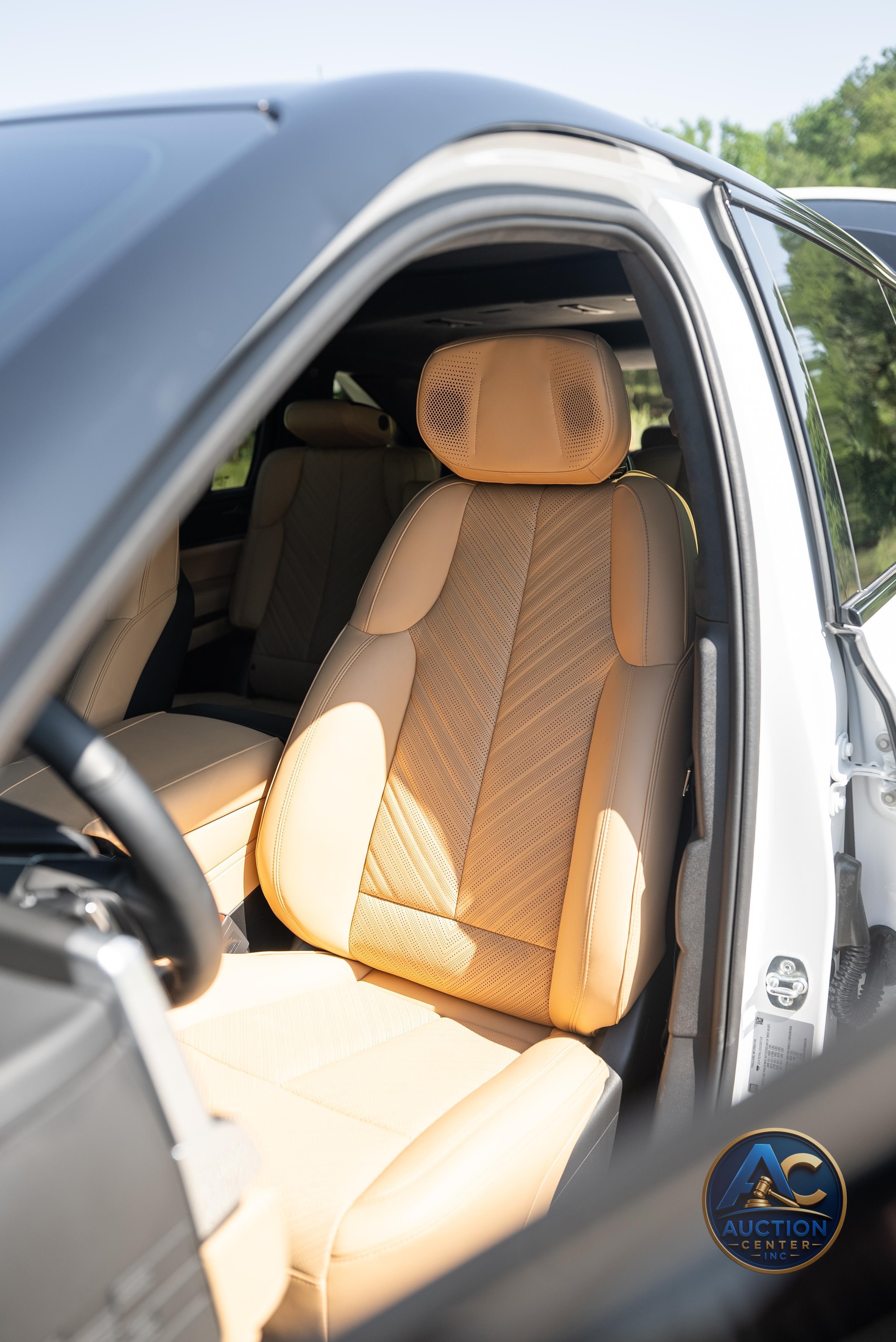 2025 Cadillac Escalade IQ Sport 2
