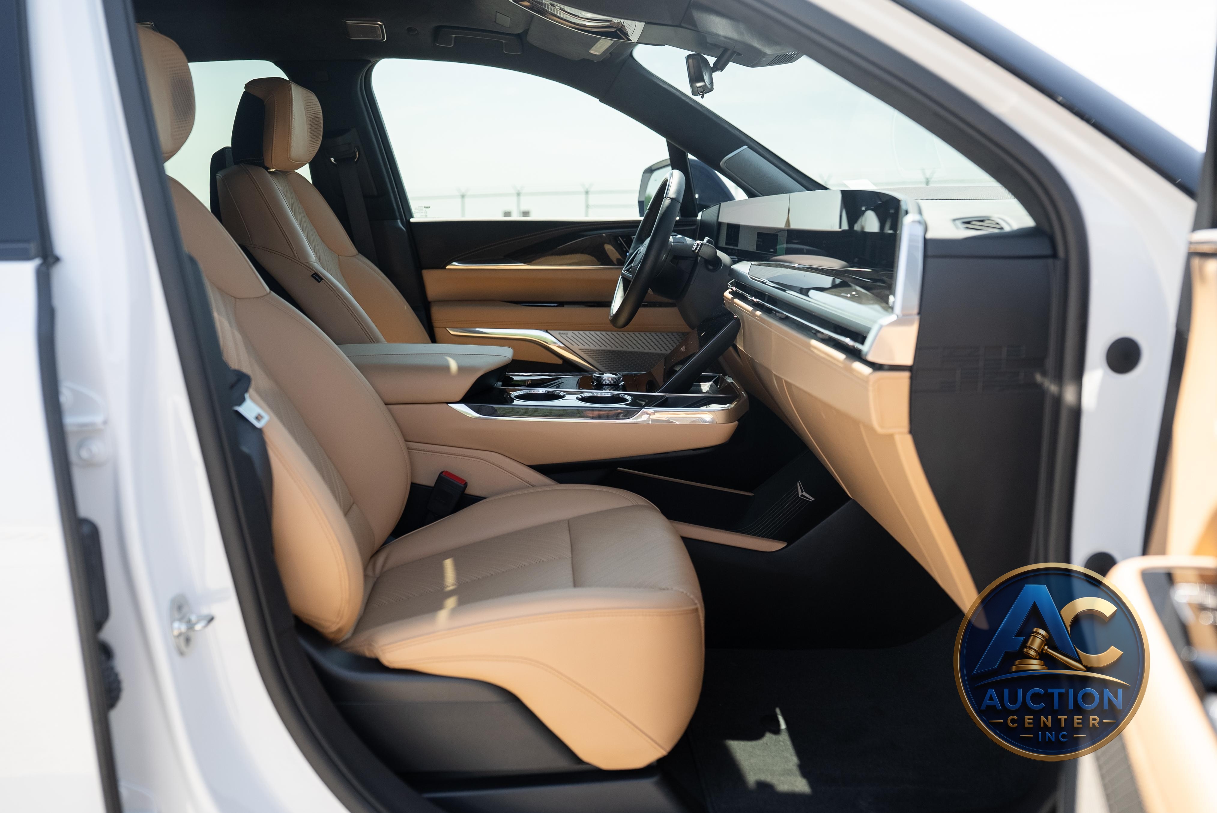 2025 Cadillac Escalade IQ Sport 2