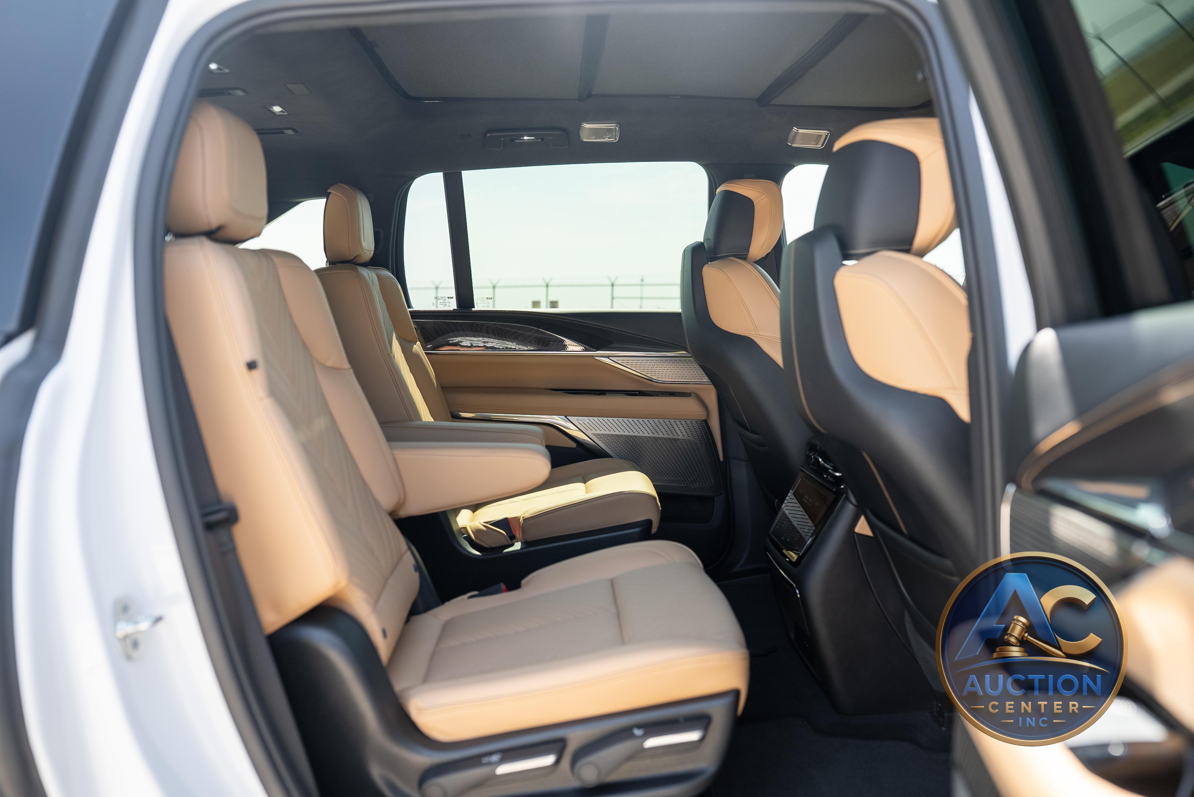 2025 Cadillac Escalade IQ Sport 2