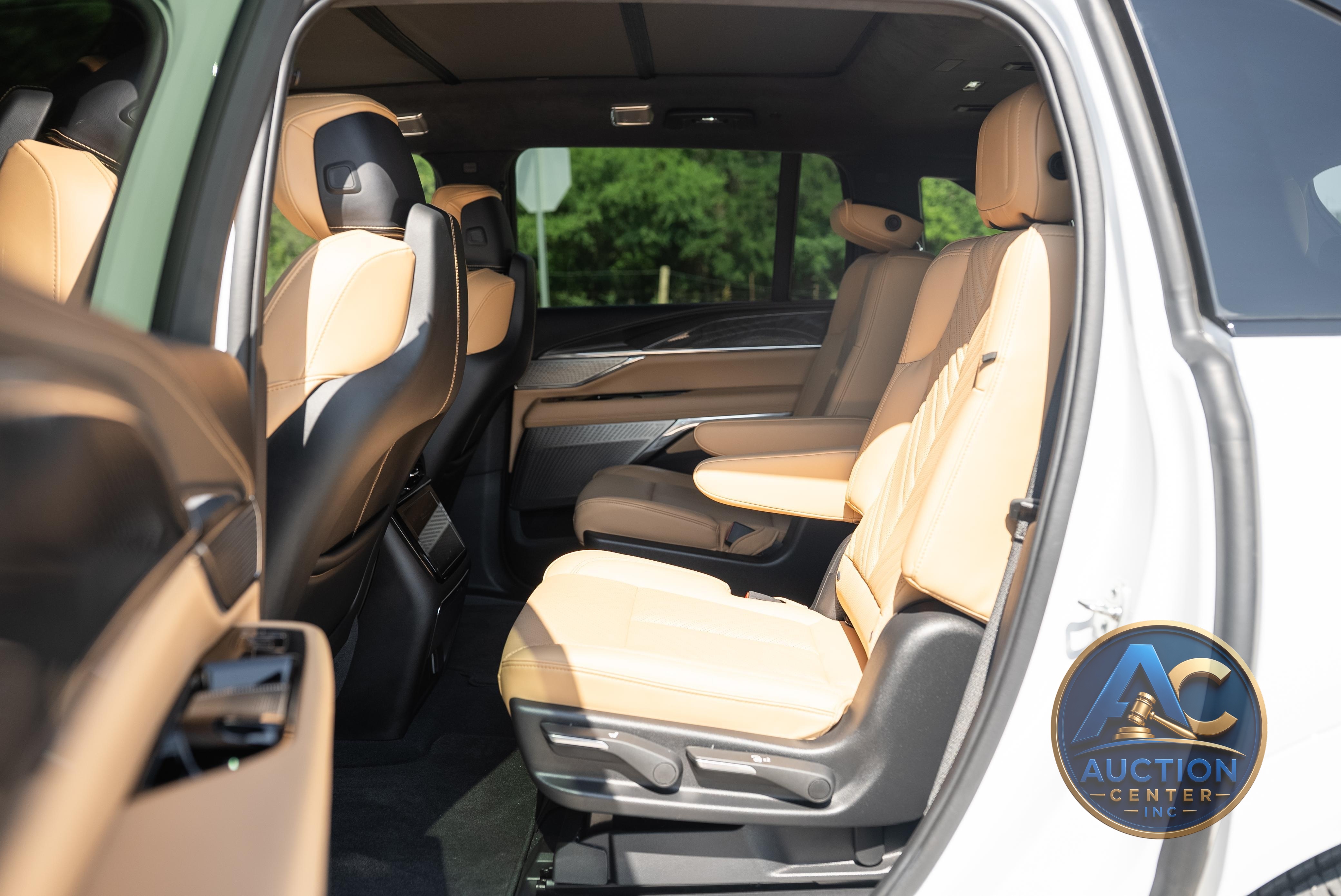 2025 Cadillac Escalade IQ Sport 2