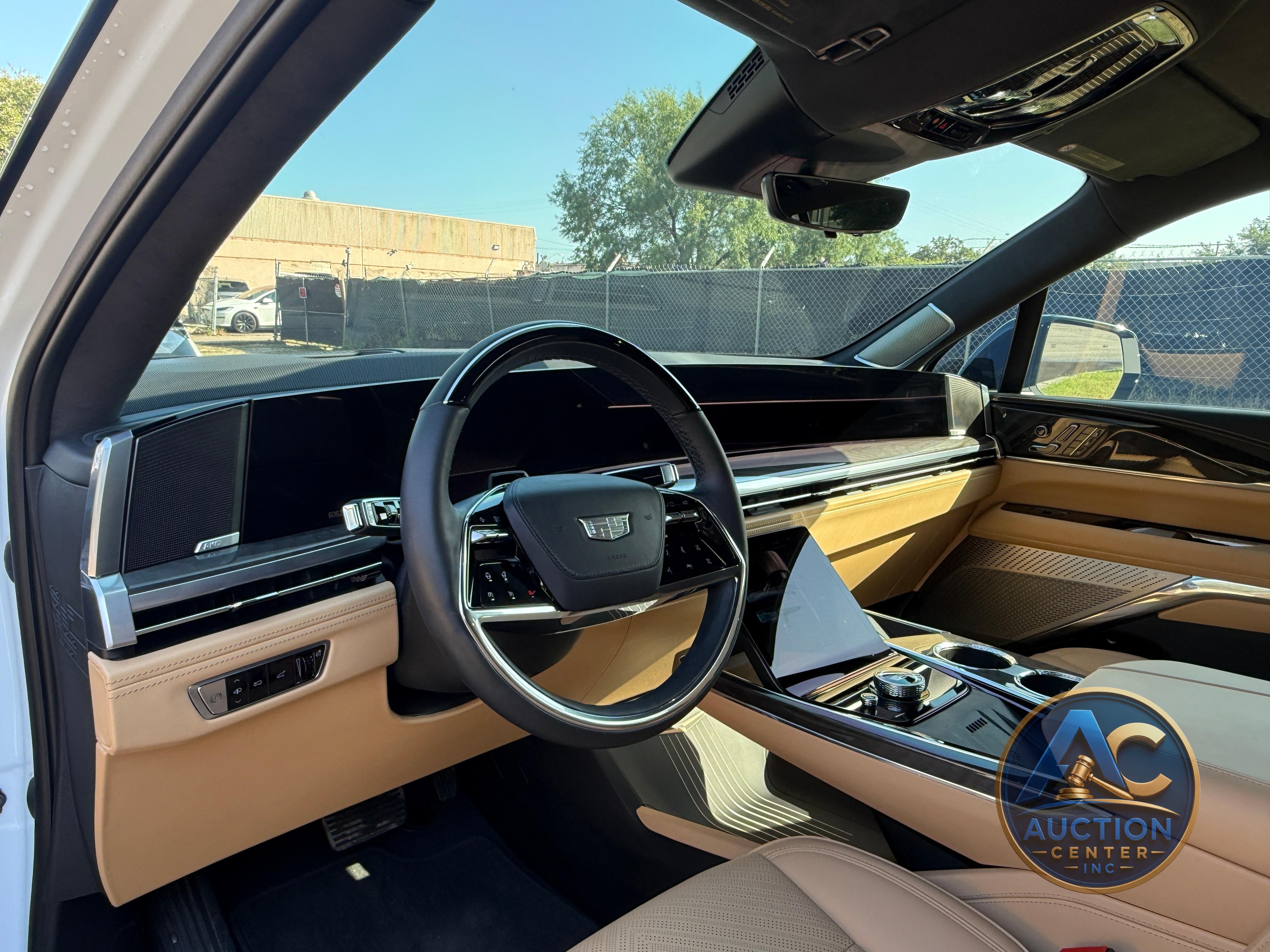 2025 Cadillac Escalade IQ Sport 2