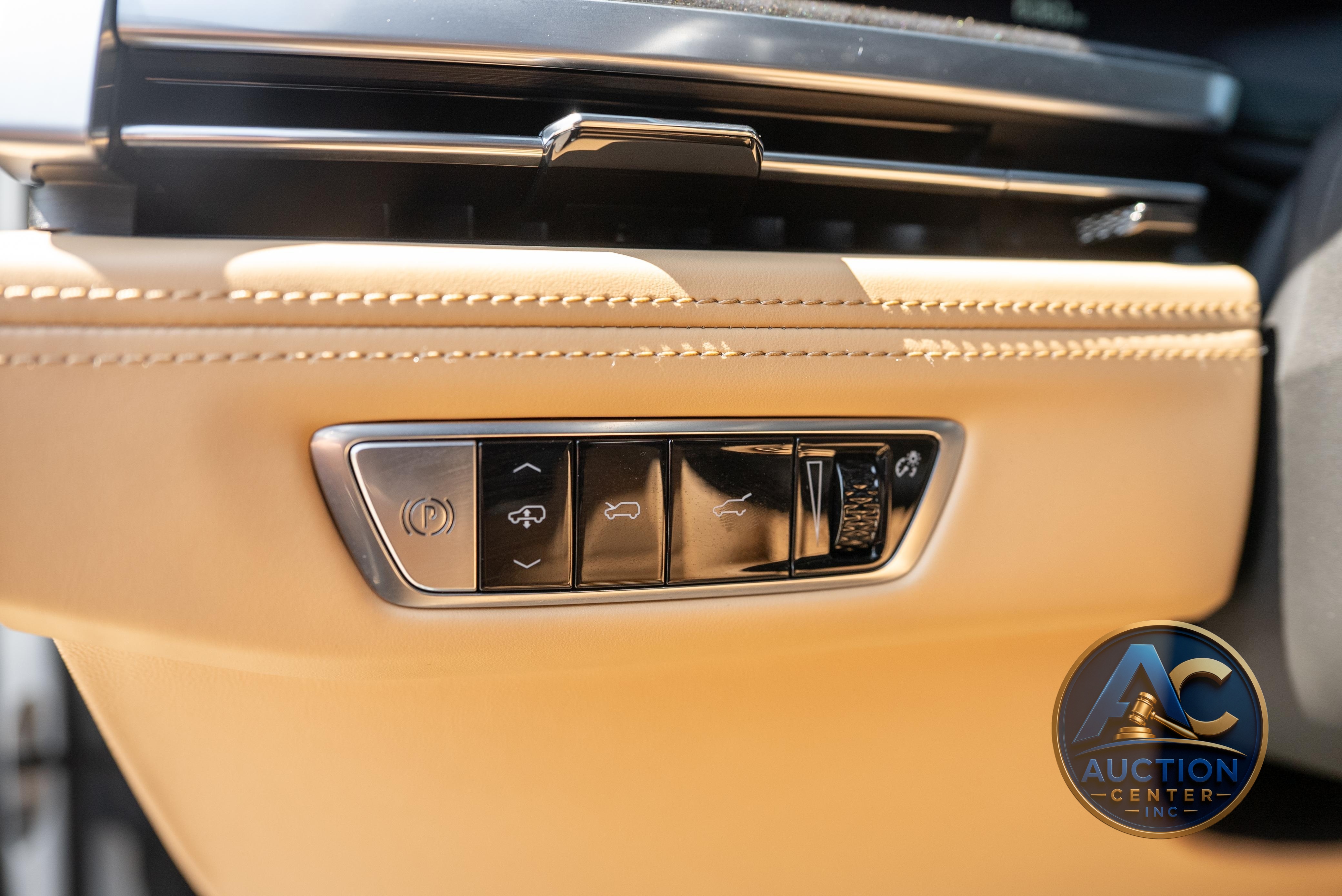 2025 Cadillac Escalade IQ Sport 2