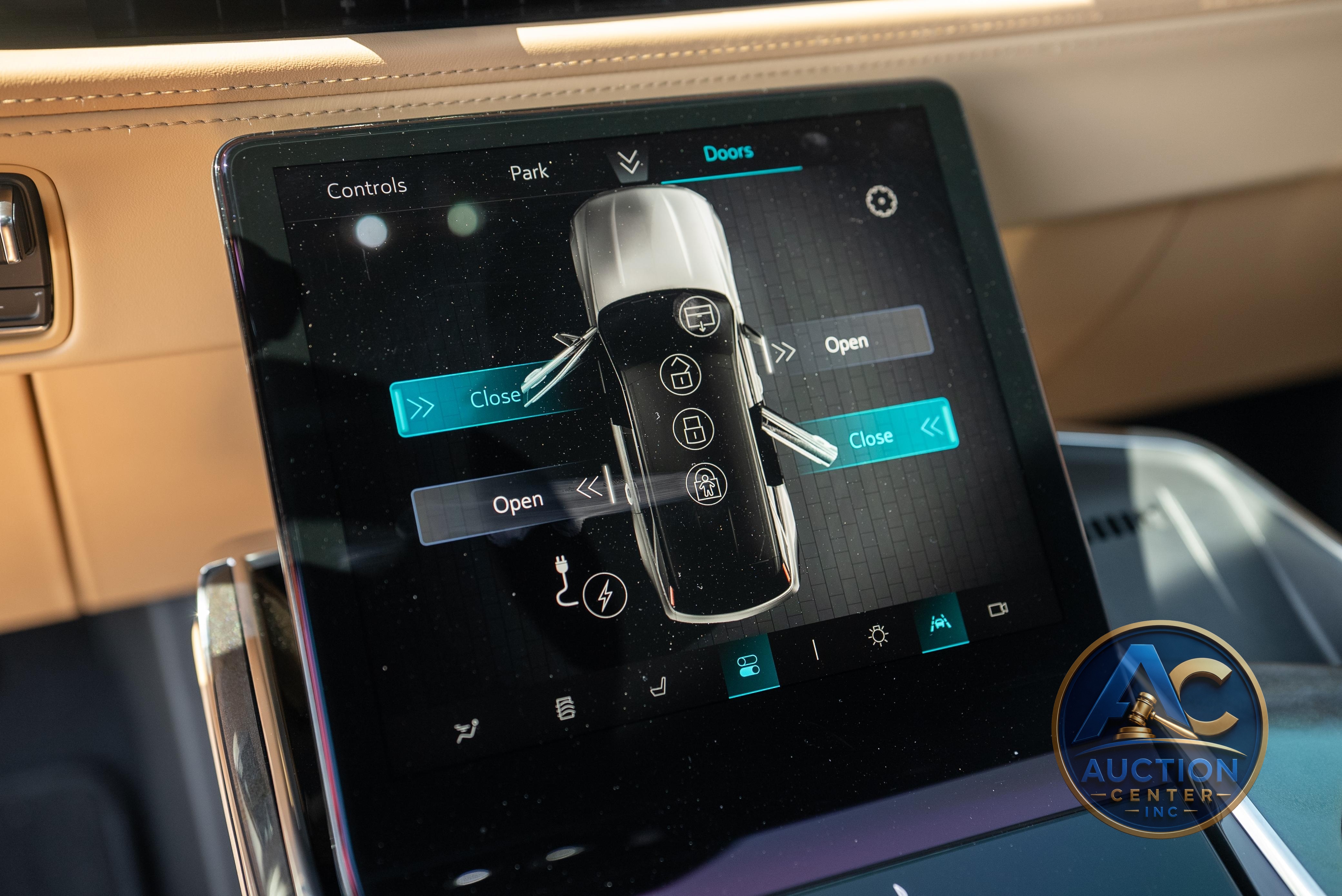 2025 Cadillac Escalade IQ Sport 2